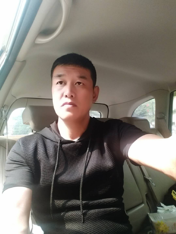 深爱的疯子的第一张照片--邵武相亲网