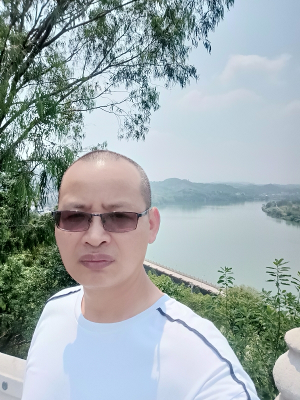随缘随性的第一张照片--邵武相亲网