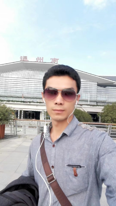 错把真心喂了狗的第三张照片--邵武相亲网