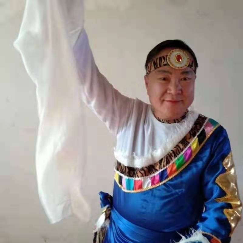 走在冷风中的第一张照片--邵武相亲网