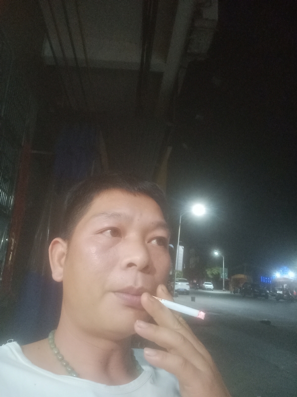 善解人意的第一张照片--邵武相亲网