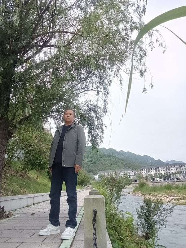 飞雪飘零的第一张照片--邵武相亲网